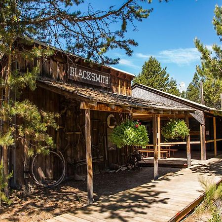 Bend-Sunriver Camping Resort Wheelchair Accessible Yurt 13 Экстерьер фото