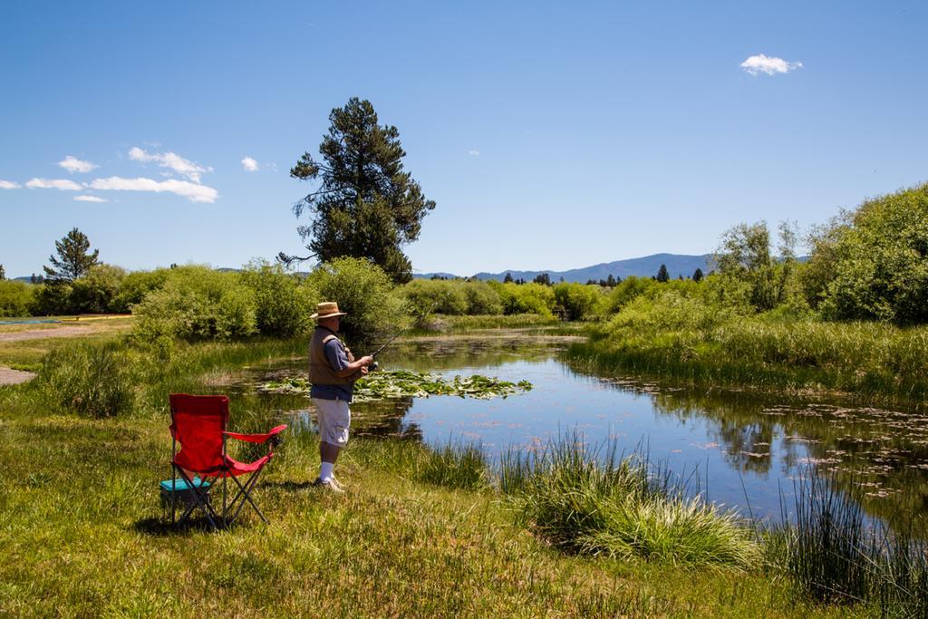 Bend-Sunriver Camping Resort Wheelchair Accessible Yurt 13 Экстерьер фото
