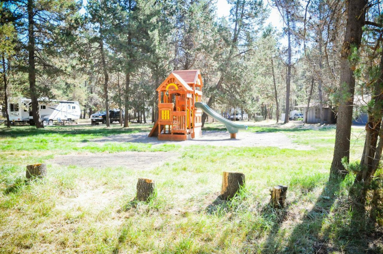Bend-Sunriver Camping Resort Wheelchair Accessible Yurt 13 Экстерьер фото