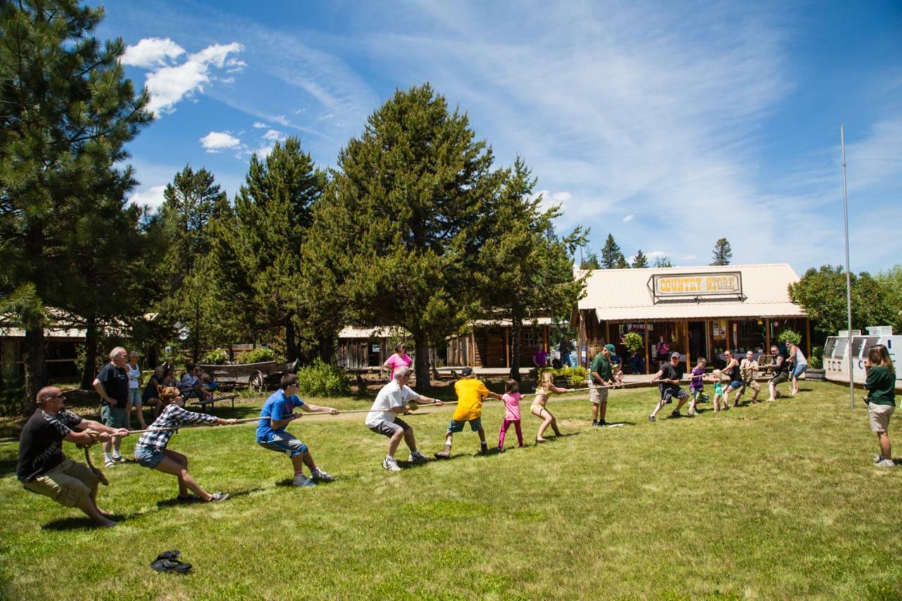 Bend-Sunriver Camping Resort Wheelchair Accessible Yurt 13 Экстерьер фото